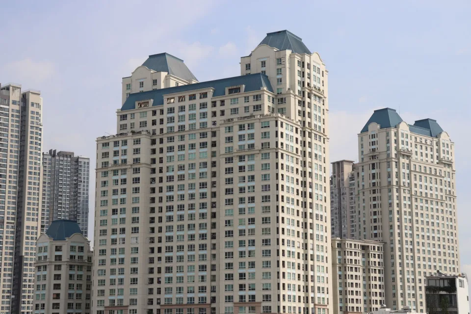 Căn góc hai mặt tiền